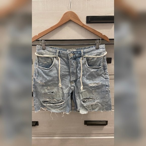 Zara Man Distressed Jean Shorts - Picture 1 of 3